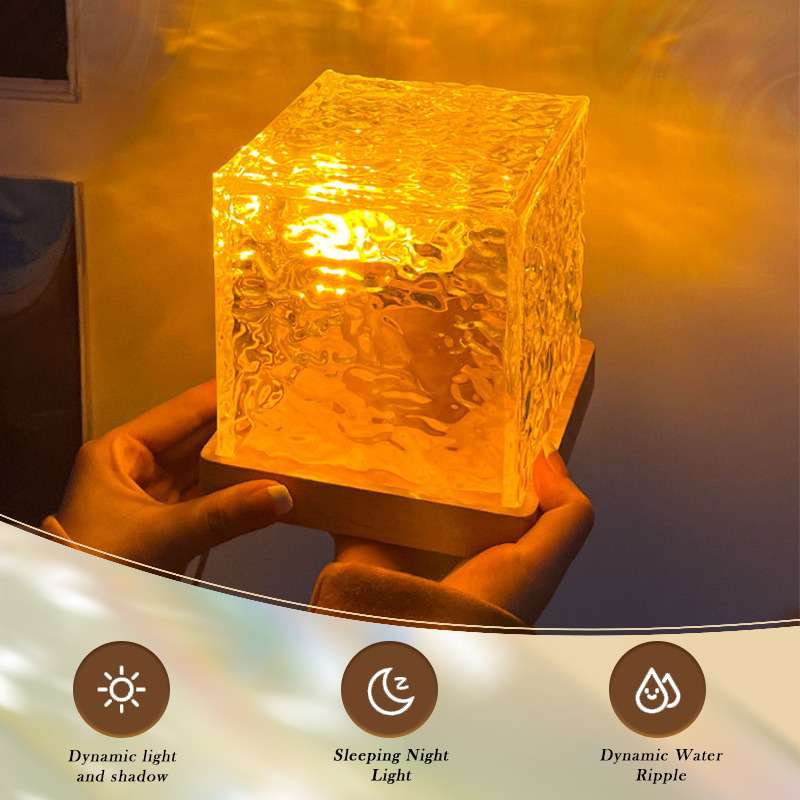 Dynamic water lamp