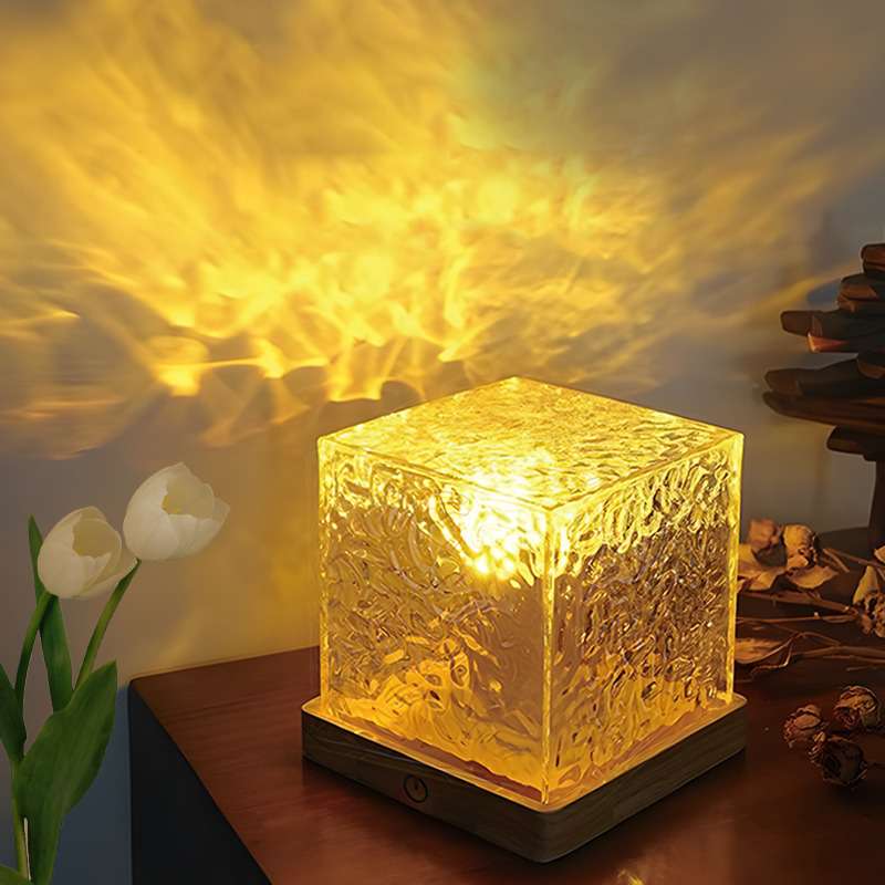 Dynamic water lamp