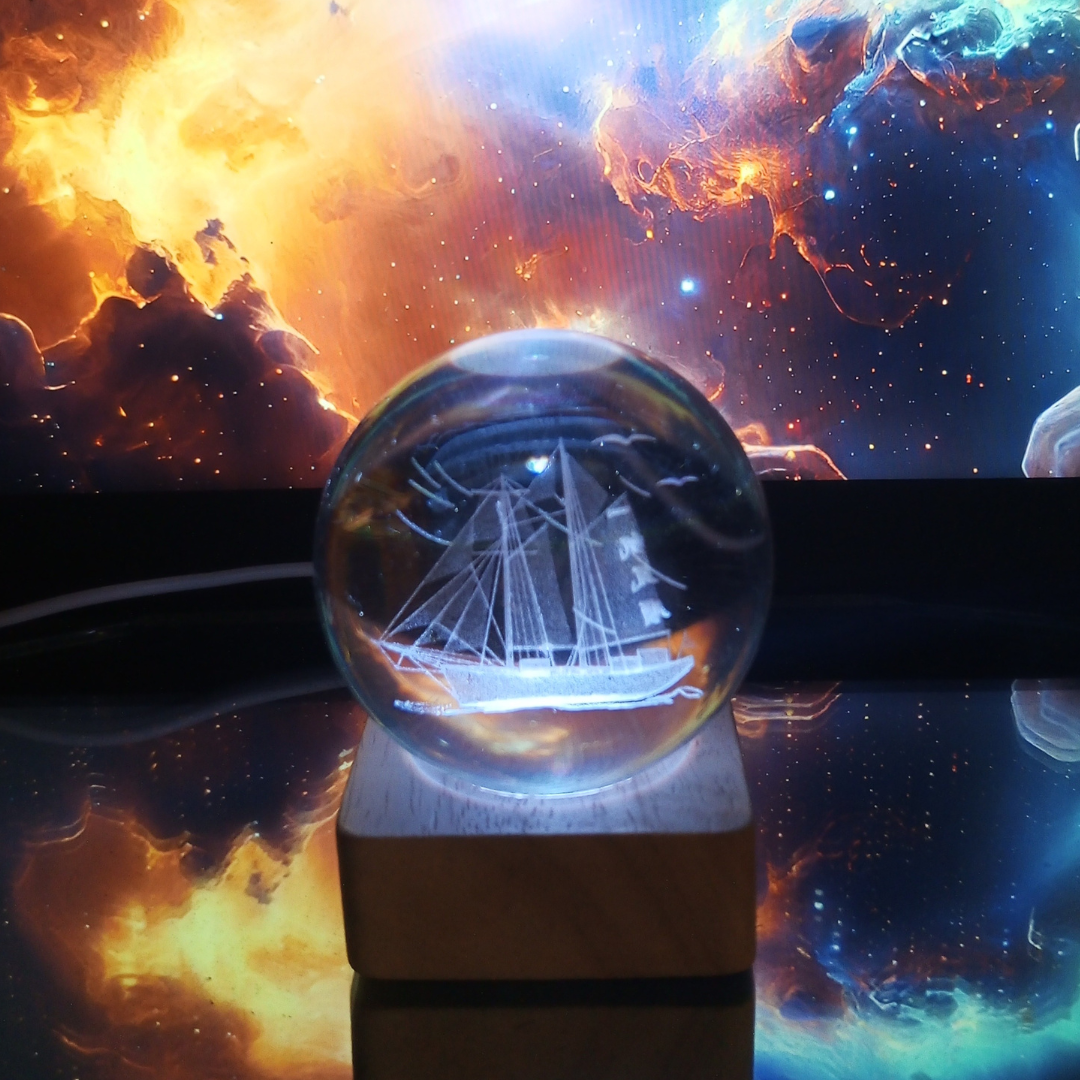 3D Moon & Ship Design Crystal Ball
